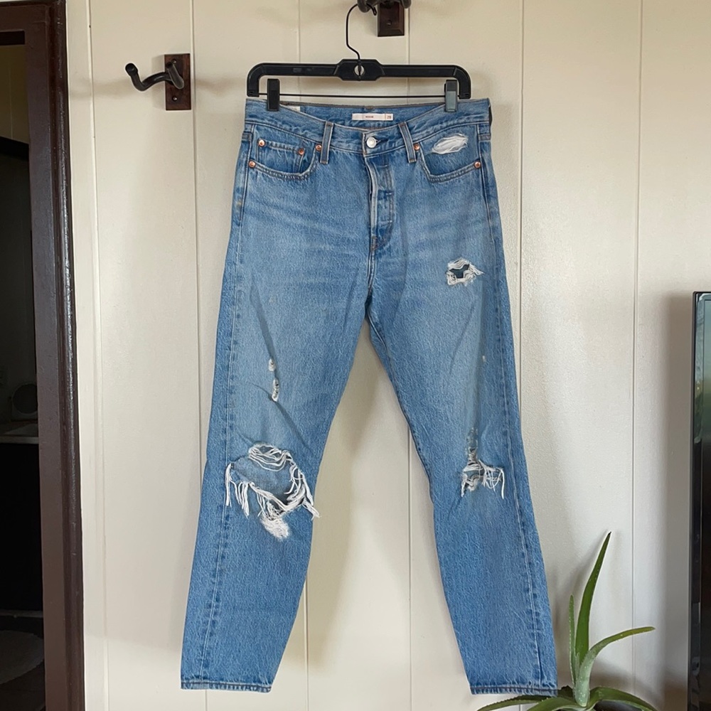 LEVIS WEDGIE jeans size 29